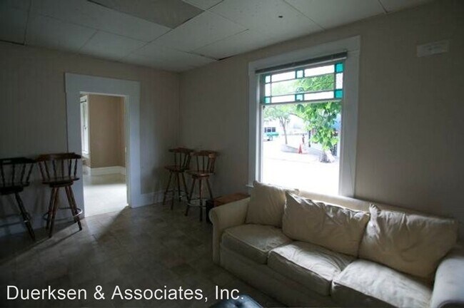 Building Photo - 645 Nw Monroe Ave