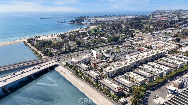 Primary Photo - 1632 Doheny Way