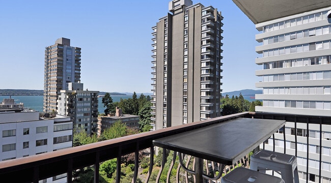 Building Photo - Dogwood