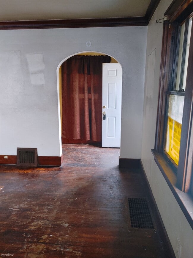 Building Photo - 2 br, 1 bath House - 1315 West John H Gwyn...