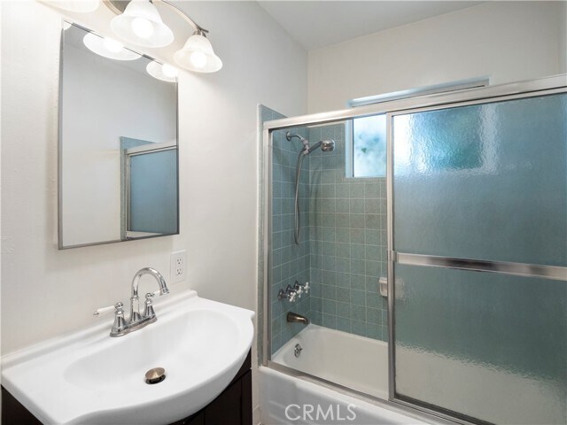 Foto del edificio - 3807 W Exposition Blvd