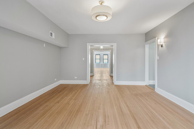 Foto del edificio - 7000 S South Shore Dr