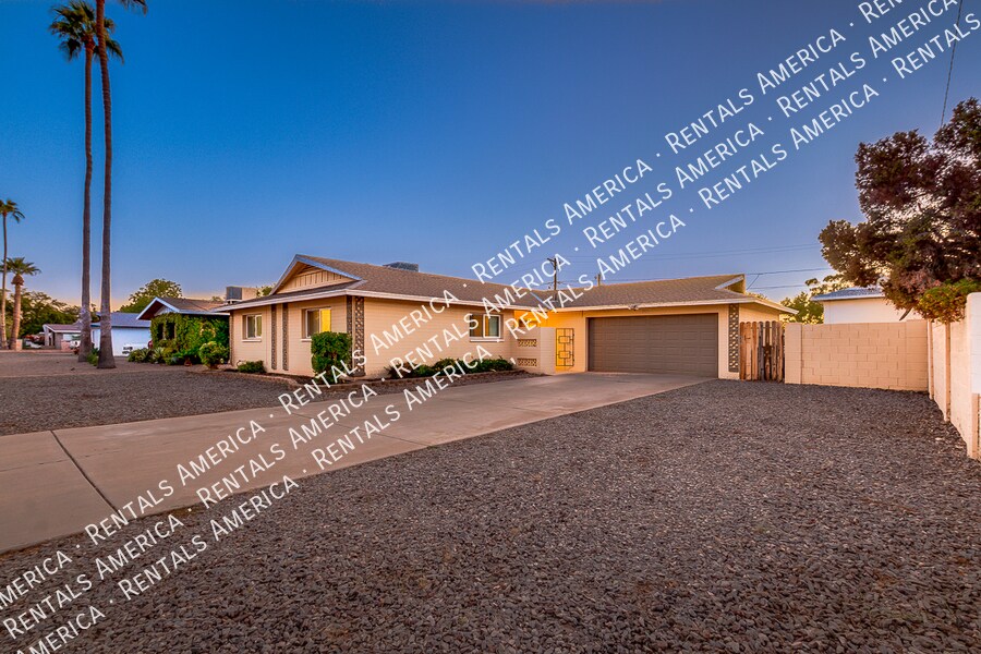 Primary Photo - Coming Soon! 4/2 bath Home in Tempe