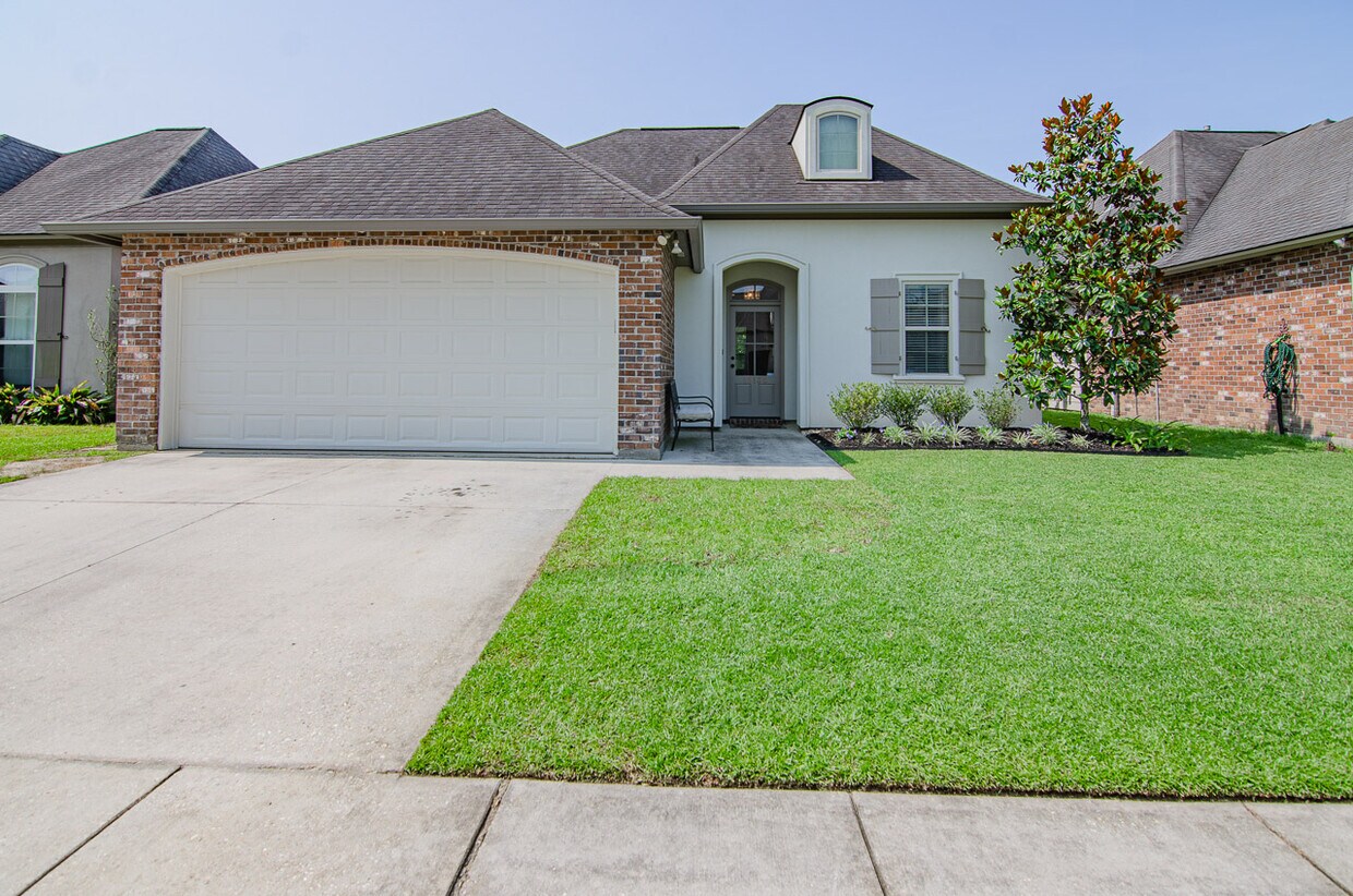 15134 Wax Myrtle Ave, Baton Rouge, LA 70817 House Rental in Baton