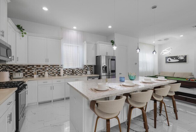 Foto del edificio - 6415 Bowling Green St