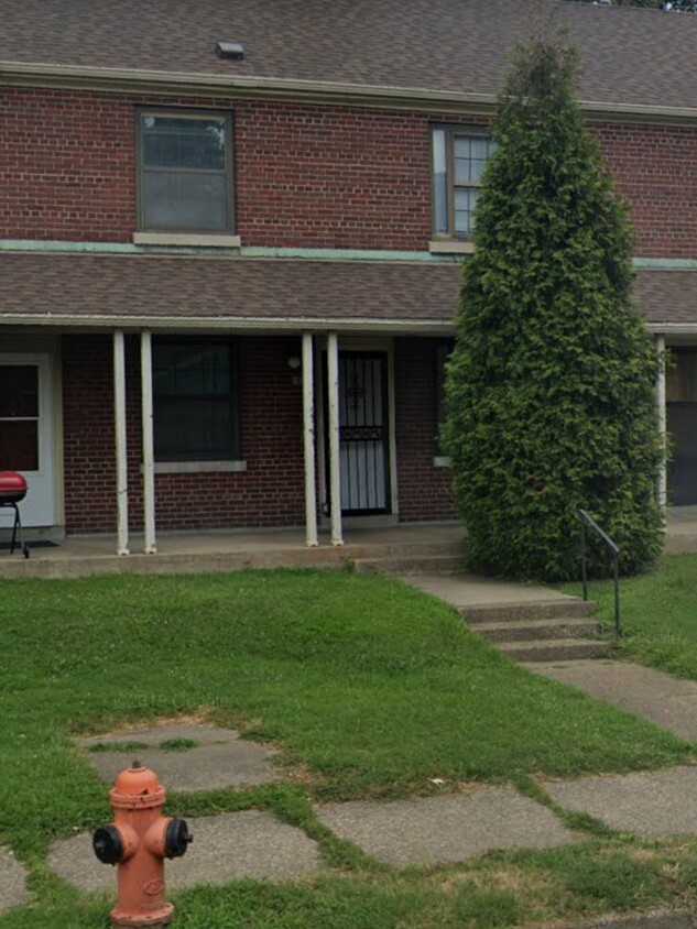 Primary Photo - 59 College Ct