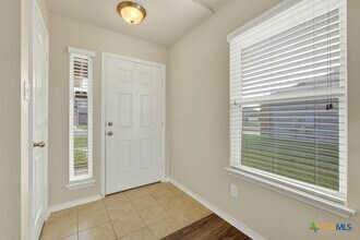 Building Photo - 1512 Doncaster Dr