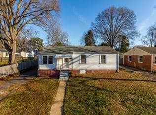 Building Photo - 1429 Winston Dr