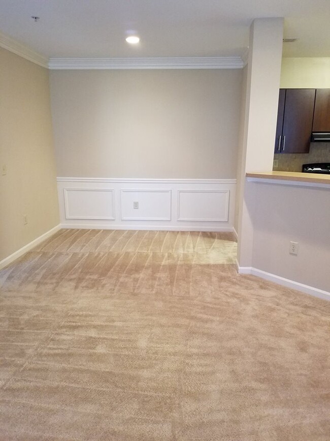 Crown Molding - Stillwood Farms Apartments at Newnan