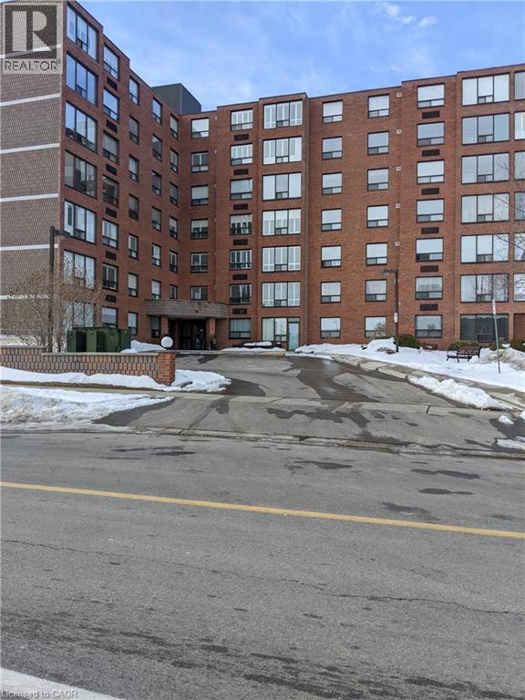 Building Photo - 99 Donn Ave