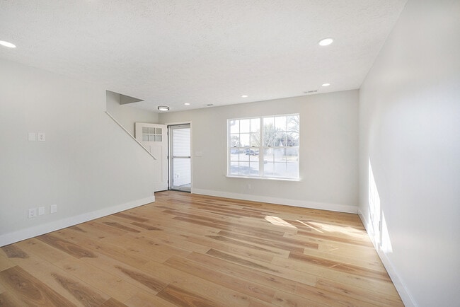 Foto del edificio - Beautifully 4-Bedroom Home in the Heart of Brownsburg!