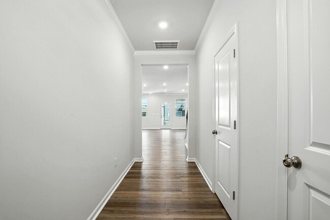 Building Photo - BRAND NEW TOWNHOME Available now, Depot 49...