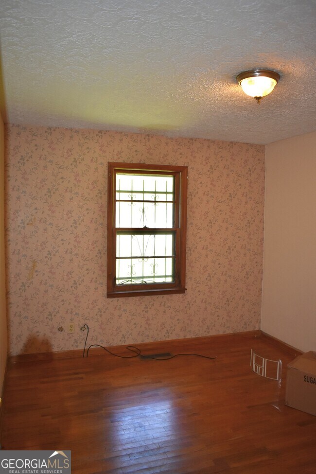 Building Photo - 148 Upson St