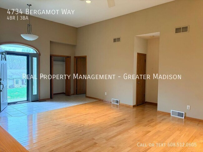 Foto del edificio - 4734 Bergamot Way