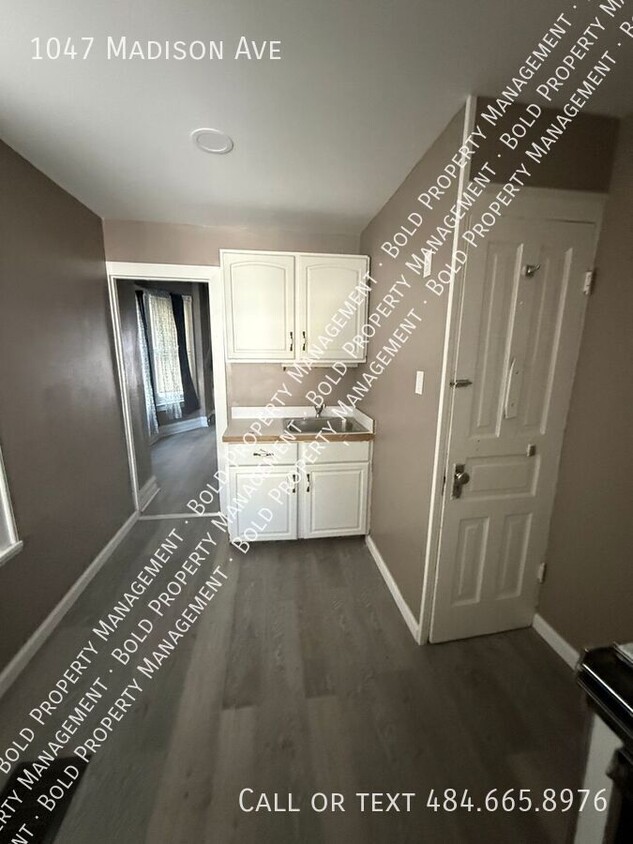 Photo - 1047 Madison Ave-