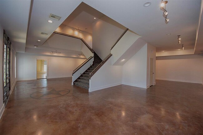 Foto del edificio - 2293 E Bayshore Dr