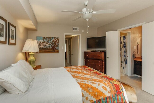 Foto del edificio - 1807 Stoney Brook Dr
