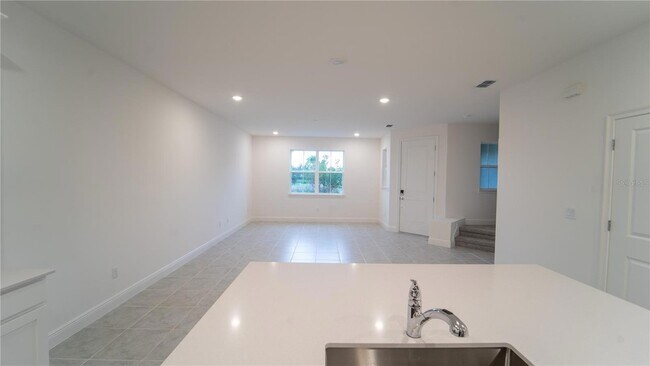 Foto del edificio - 4887 Cross Pr Pkwy