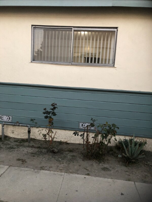 4407 Elizabeth St, Cudahy, CA 90201 Room for Rent in Cudahy, CA