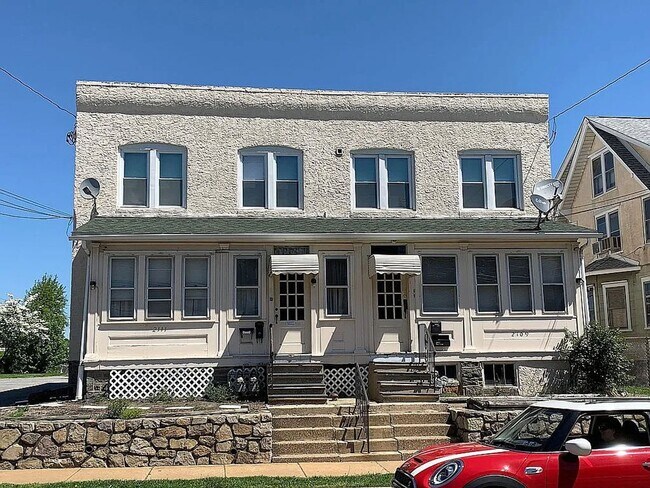 Building Photo - 2111 Chichester Ave