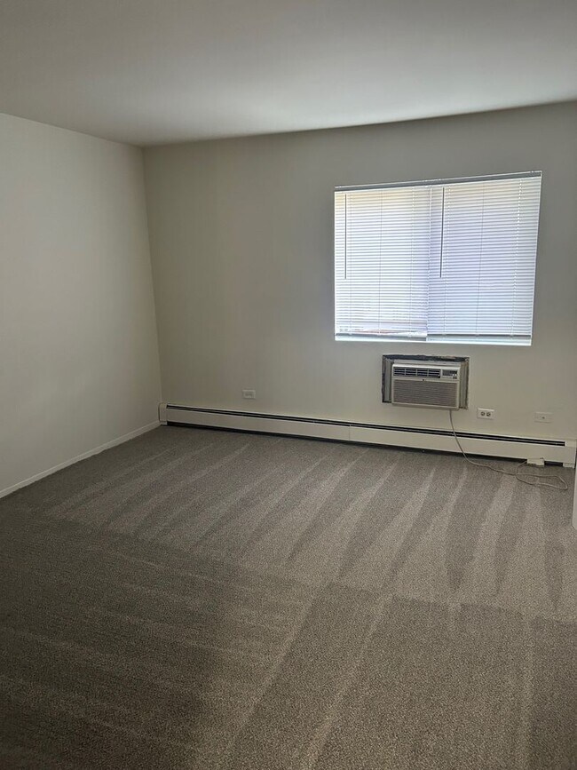 Foto del edificio - 2242 W Nichols Rd