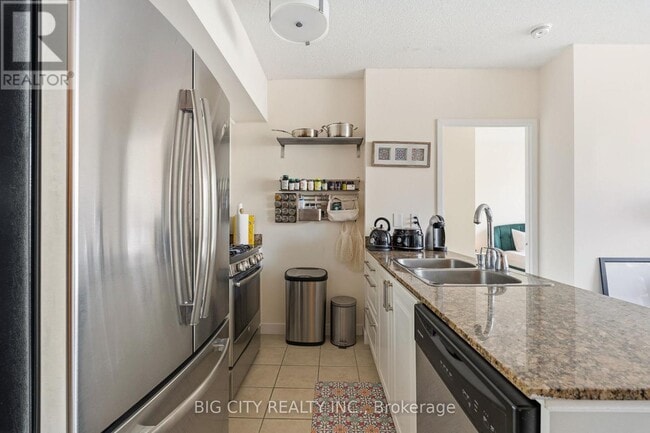 Building Photo - 3 Navy Wharf Ct