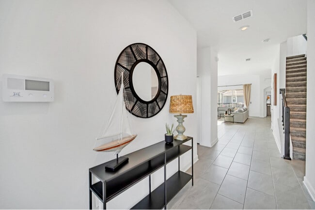 Building Photo - 9175 Sommerset Hills Dr