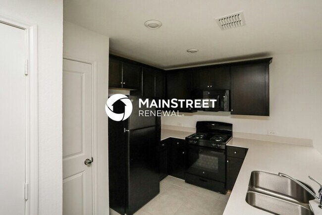 Building Photo - 3 Bedroom Pet-Friendly Home in Crandall, TX with Main Street Renewal