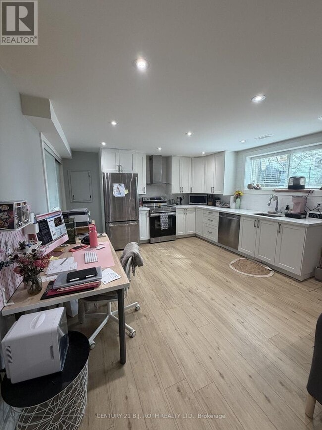 Photo du bâtiment - 56 Olive Crescent