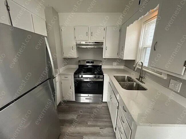 Building Photo - 934 Annabelle Dr