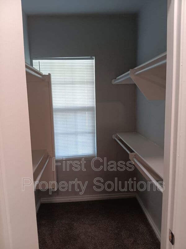 Building Photo - 1205 S Howard Ave