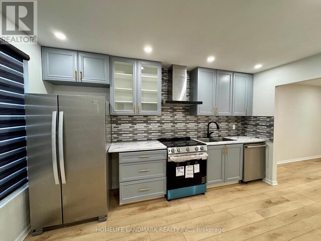 Building Photo - 526 Sandford St