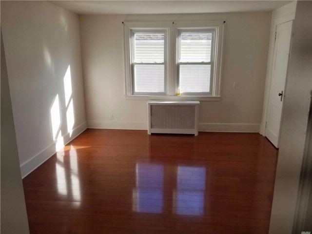 Foto principal - 89-14 107th Ave