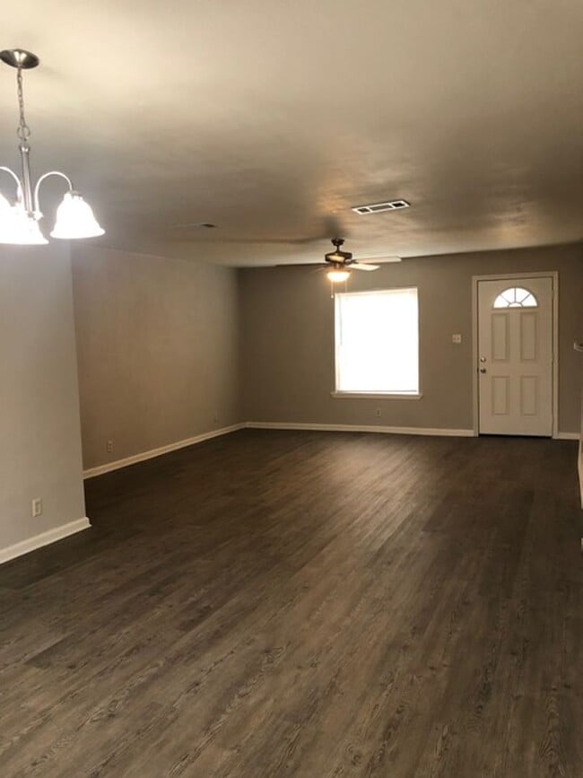 Building Photo - 4308 Roberts- House **COMING SOON**