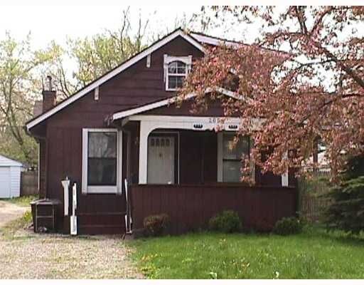 Primary Photo - 205 W Hodge Ave