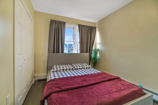 dormitorio - 14330 185th St