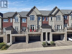Building Photo - 30 Island Green Ln