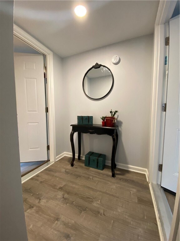 Foto del edificio - 233 W Commercial St