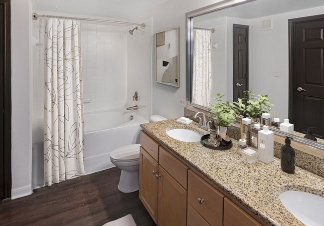 Foto del edificio - 300 W 3rd St