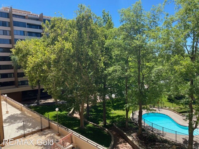 Building Photo - 1 br, 1 bath House - 1200 Riverside Drive ...