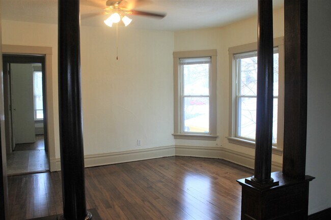 Building Photo - 219 Grove St