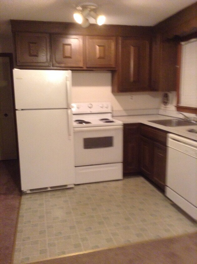 Kitchen - 201 Regan Rd