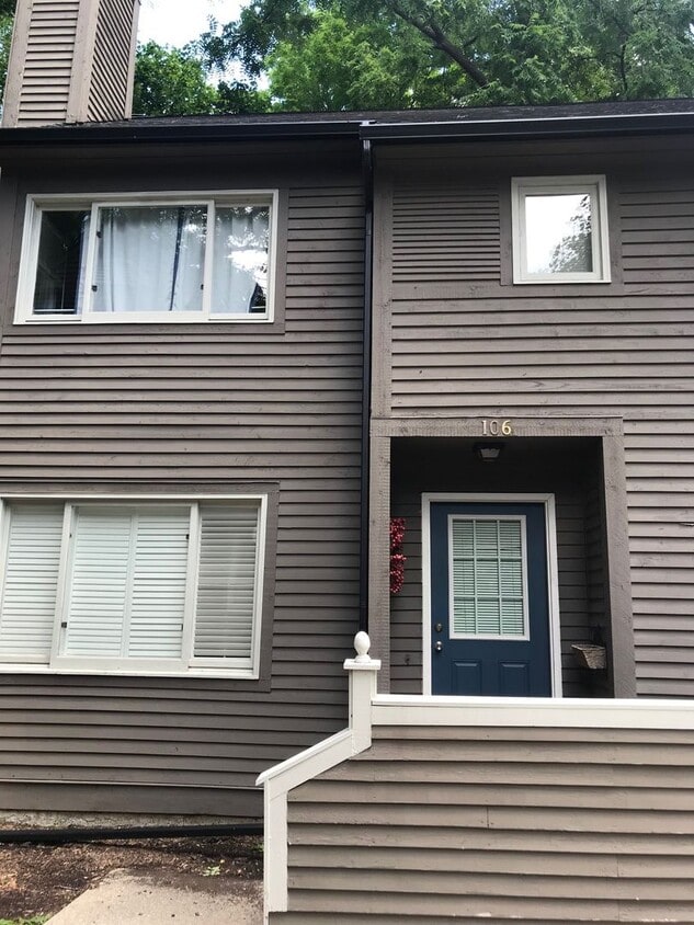 Photo - 106 Tulip Tree Ct