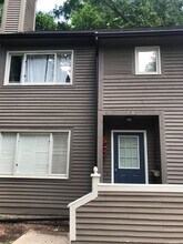 Building Photo - 106 Tulip Tree Ct