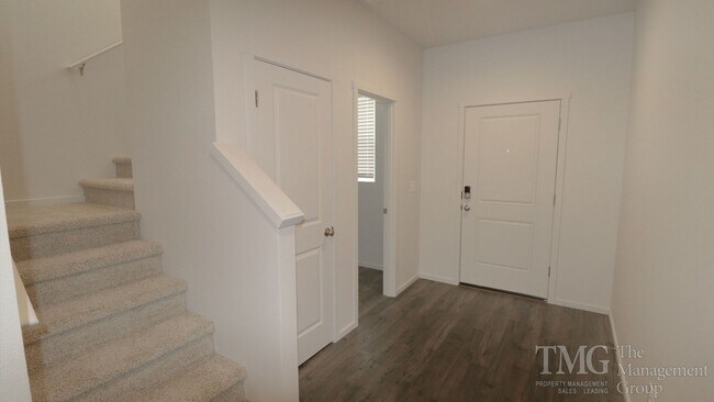 Foto del edificio - 3BD Home in Ridgefield in a Great Location!  Don't Miss Out!