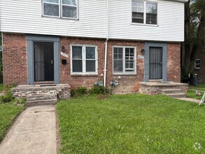 Building Photo - 18439 Greenfield Rd