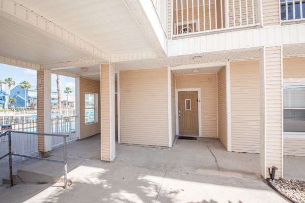 Foto del edificio - 14427 Compass St