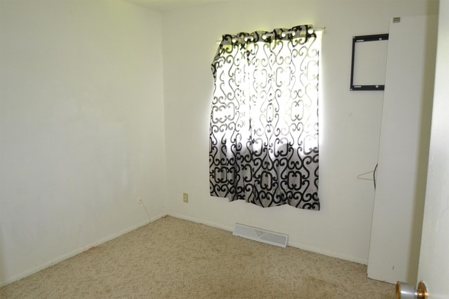Building Photo - 4015 W Virden Ct
