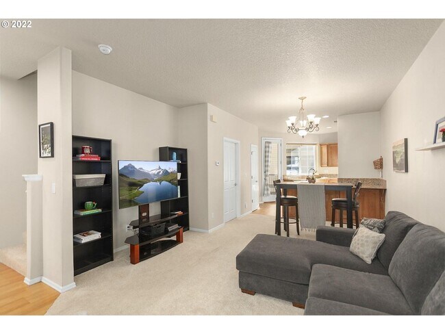 Foto del edificio - Available 2BD/2.5BATH Townhome in Desirabl...