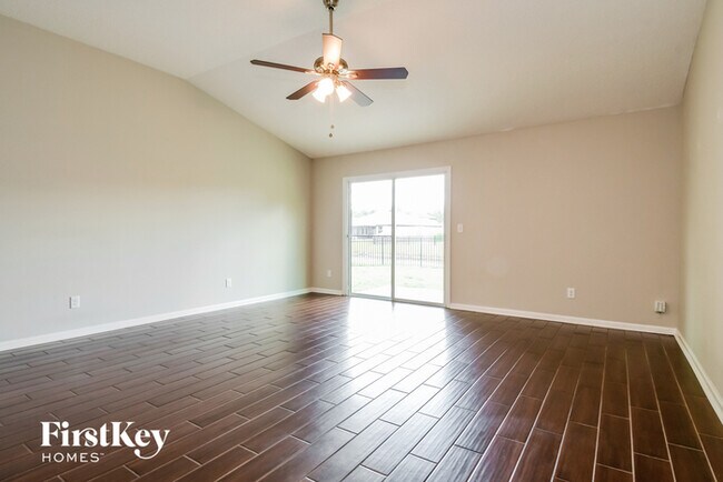 Foto del edificio - 9493 Bembridge Mill Dr